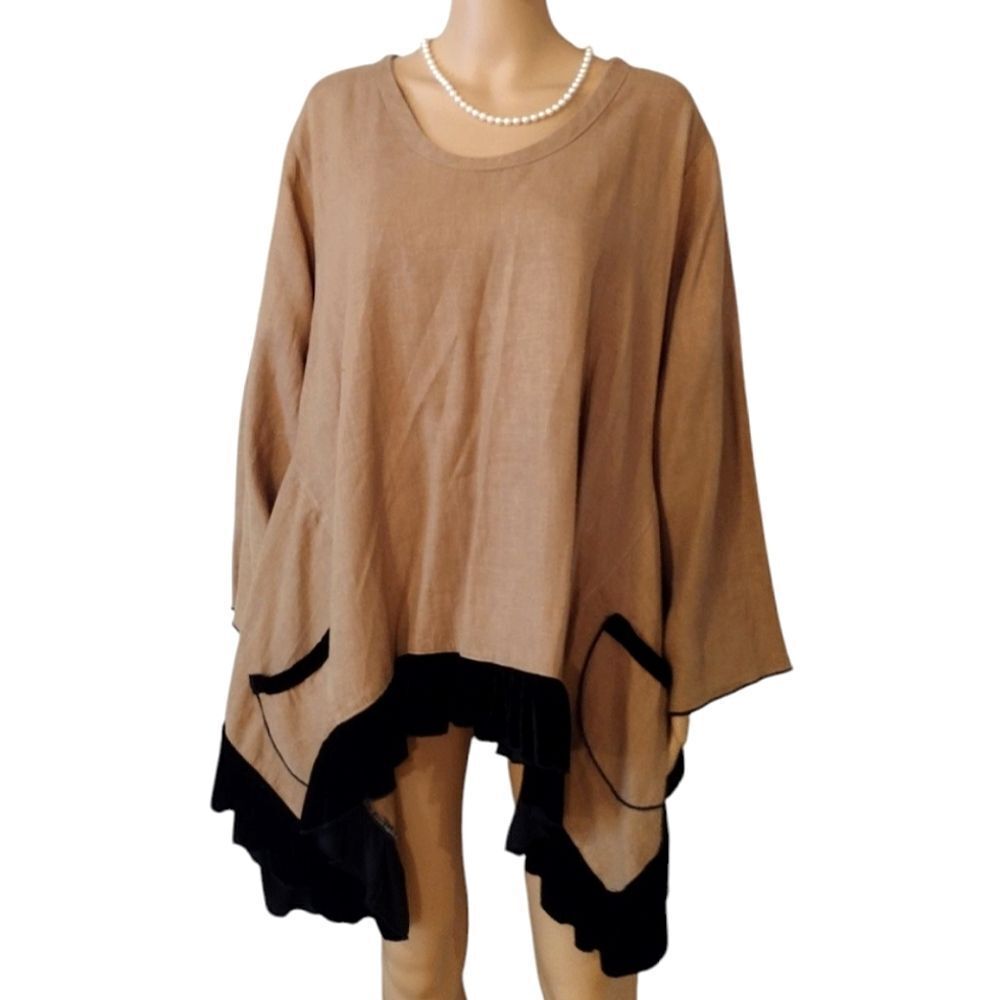 Hearts Desire Mary Grace Womens Size Large Tan Cotton Black Velvety Flutter Top